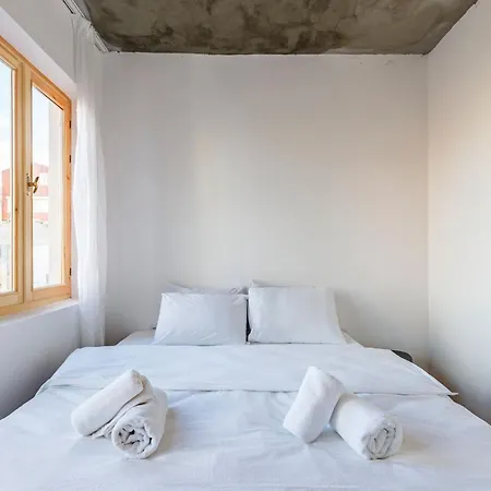 Chic Flat W Terrace 5 Min To Red Church In Fatih
