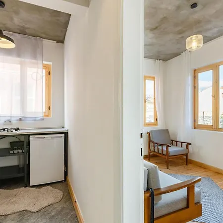 Chic Flat W Terrace 5 Min To Red Church In Fatih *