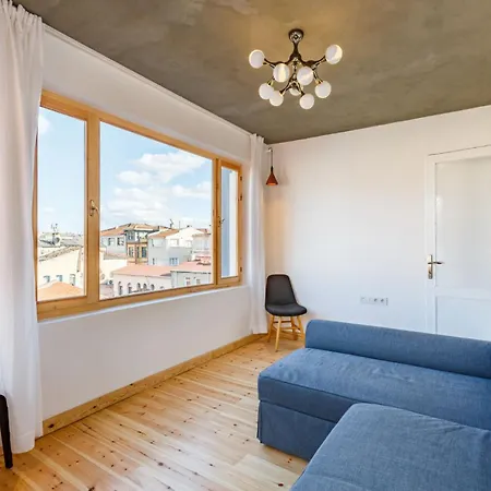 Chic Flat W Terrace 5 Min To Red Church In Fatih * 伊斯坦布尔