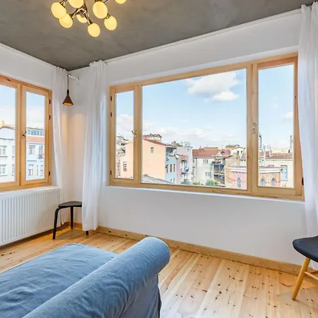 Chic Flat W Terrace 5 Min To Red Church In Fatih *