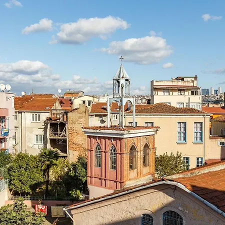 Chic Flat W Terrace 5 Min To Red Church In Fatih Apartment